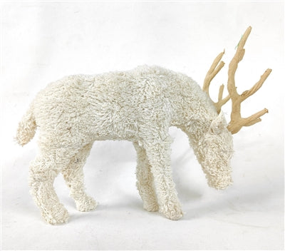 Medium Knitted Grazing Stag