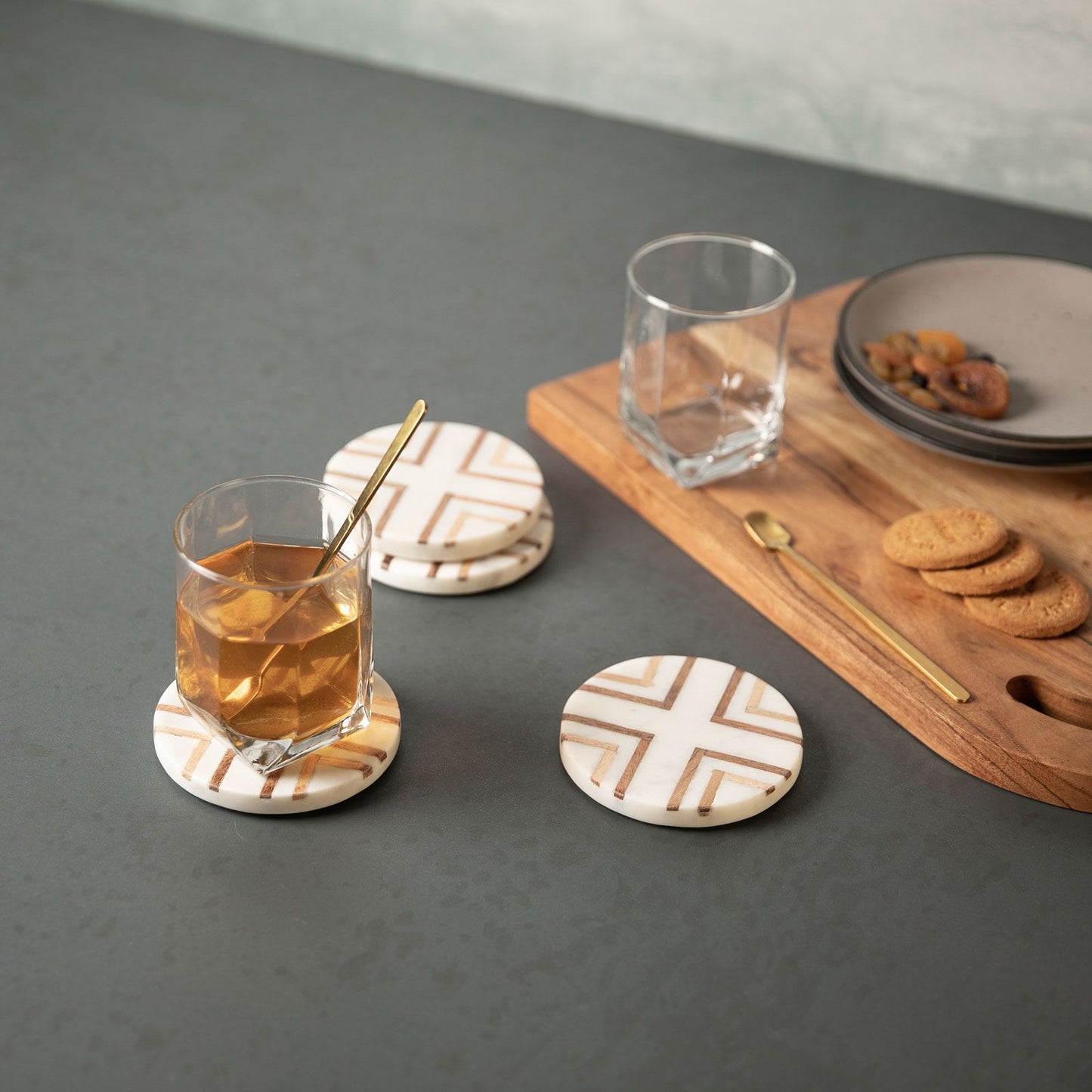 Marble & Acacia Round Coaster Set