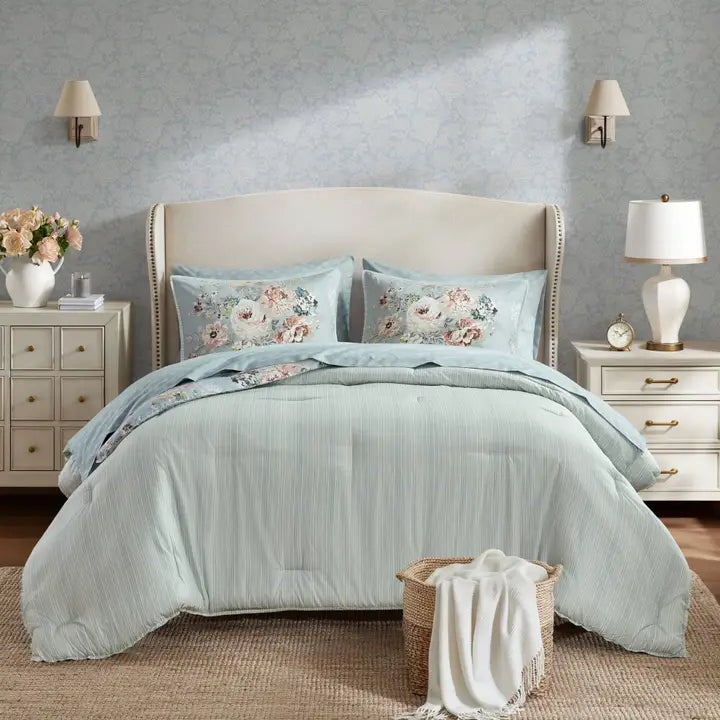 Soft Blue Vintage Floral Comforter Set