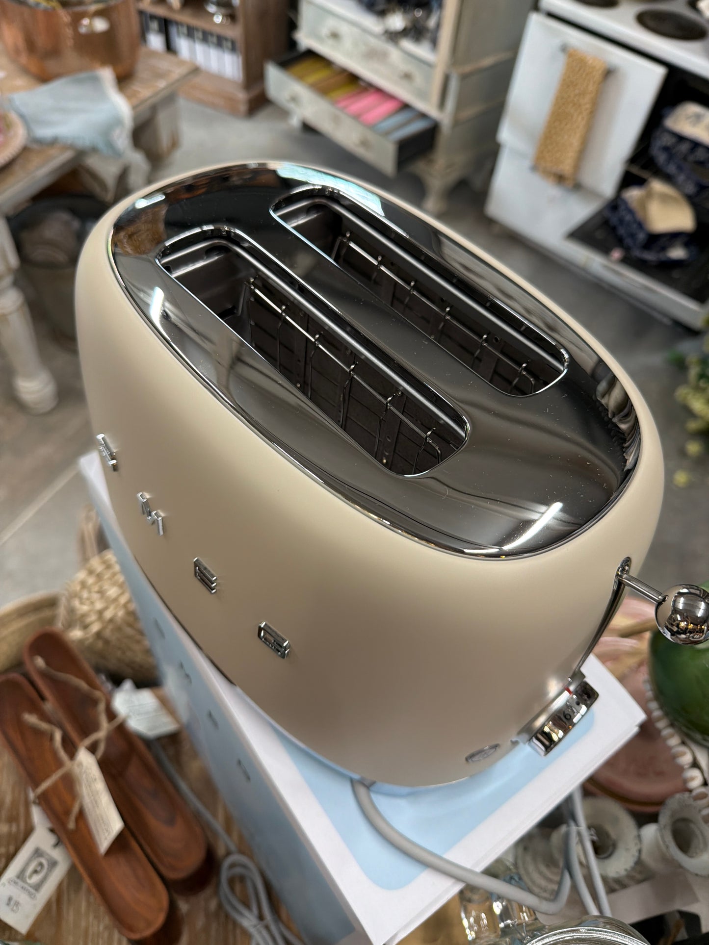 SMEG Retro Style Moonlight Toaster