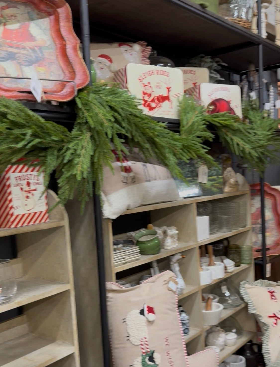 Deluxe Austrian Pine Garland