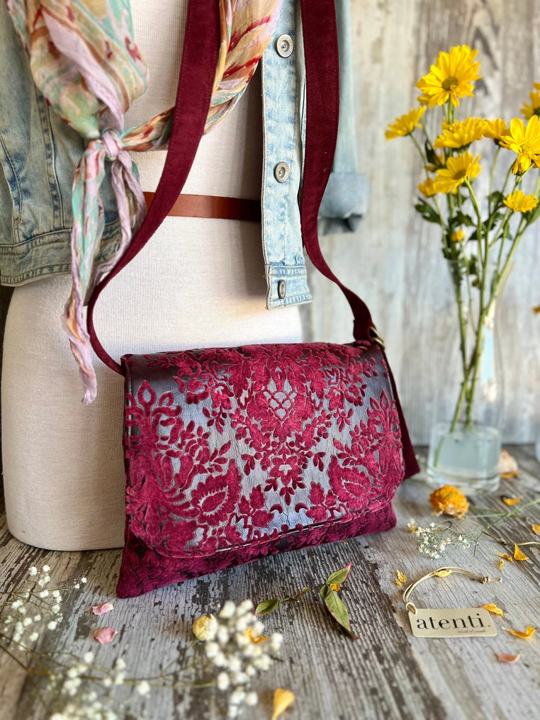 Tinto Messenger Bag