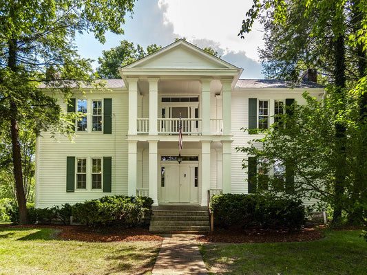 Chic Artique Is Moving: Everything You Need to Know