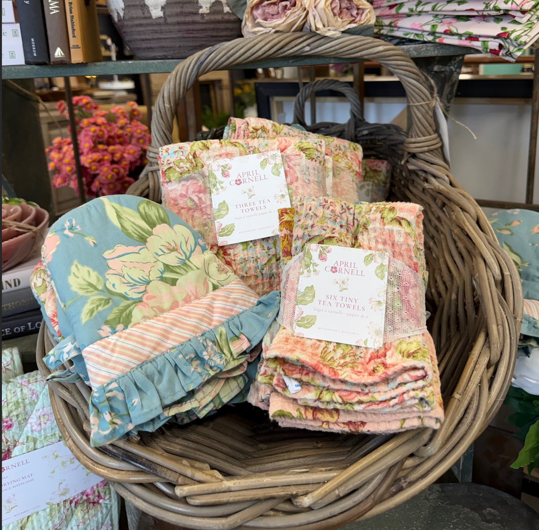 Mother’s Day Gift Guide 2026: Unique Gifts for Mom at Chic Artique