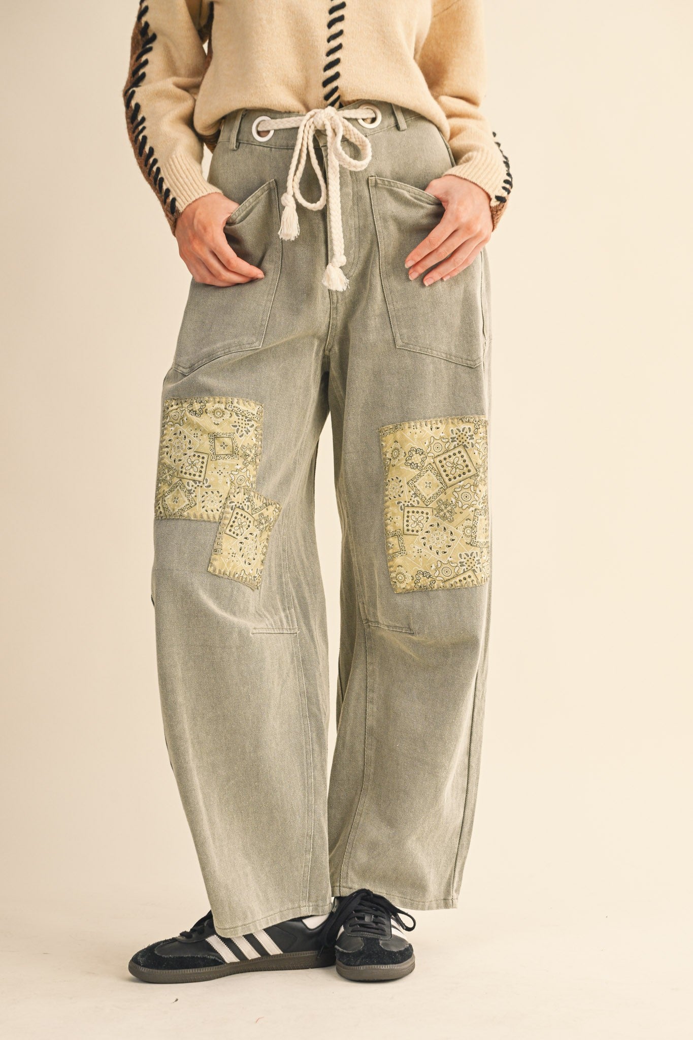 Barrel Pants With Contrast Patches