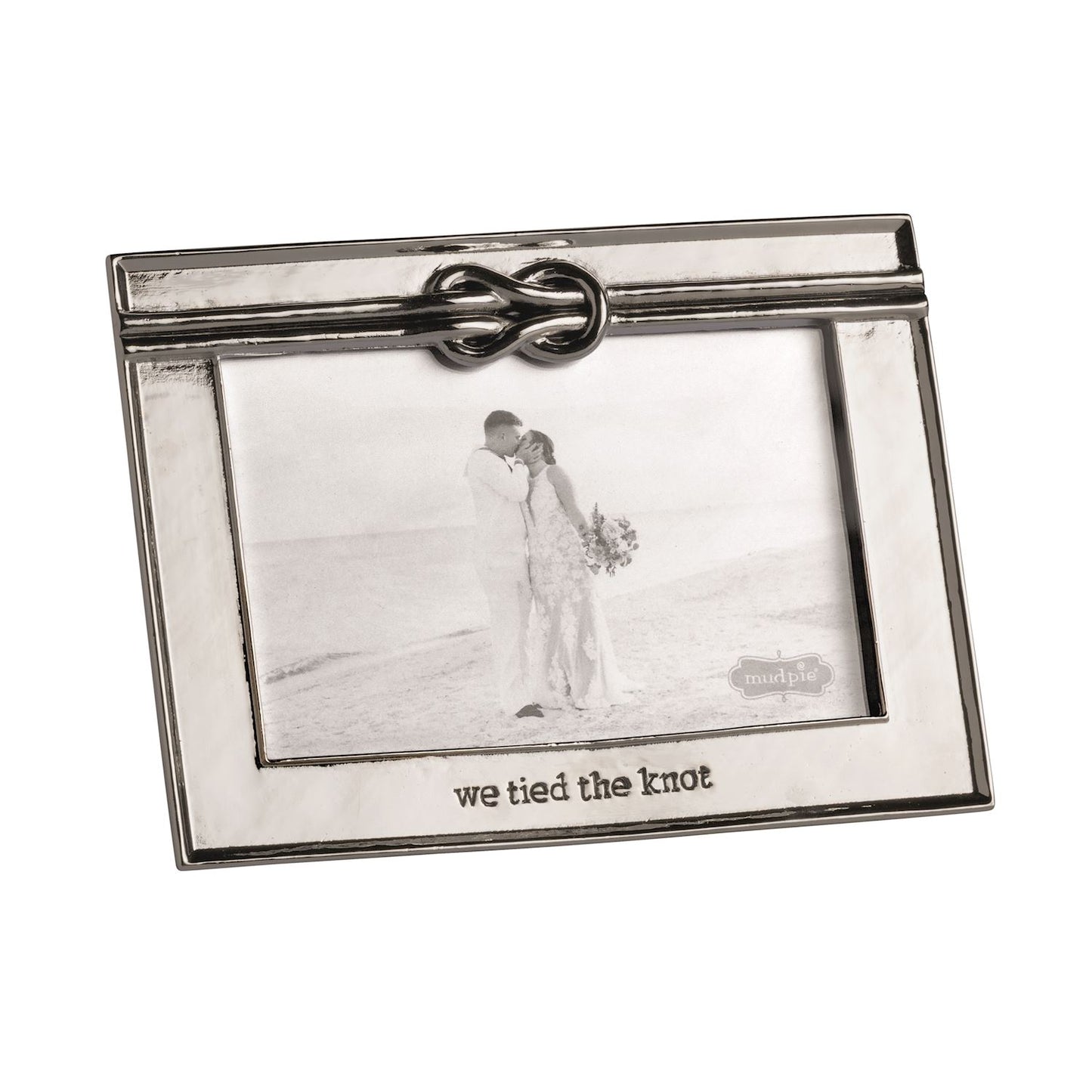 Metal Knot Wedding Frame