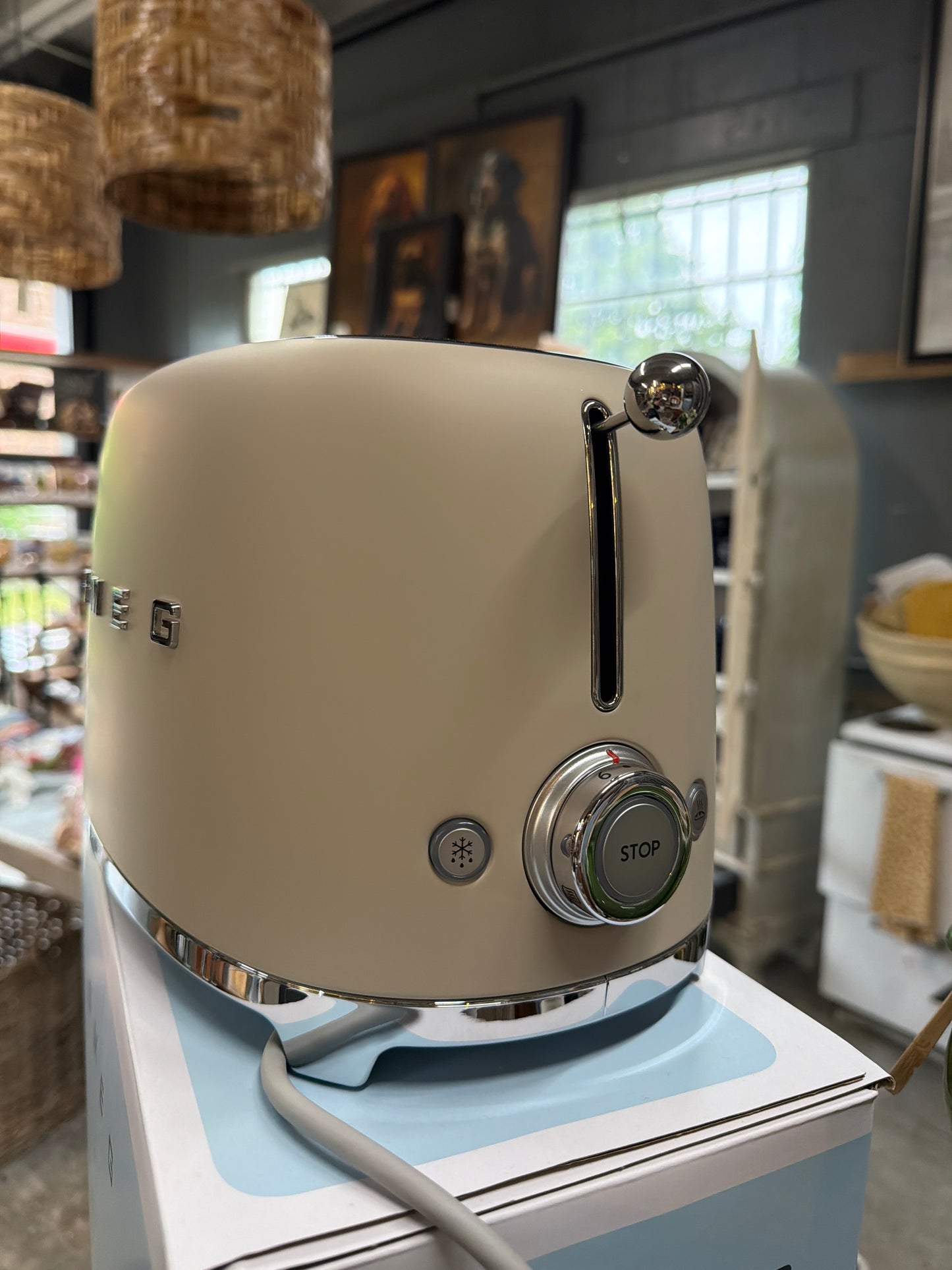 SMEG Retro Style Moonlight Toaster