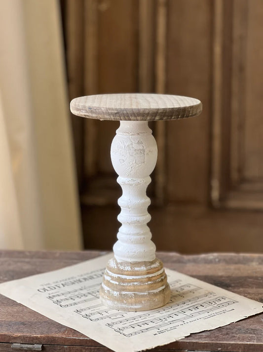 Landon Pedestal