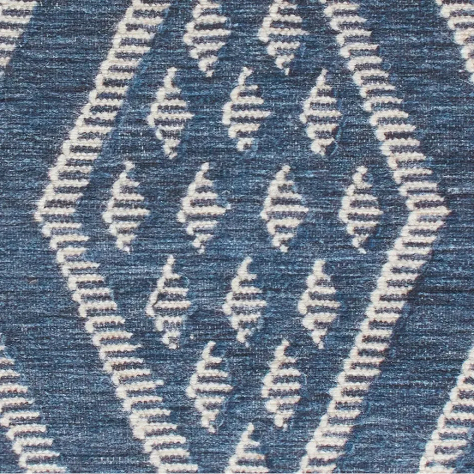 Guthrie Navy Machine Washable Rug