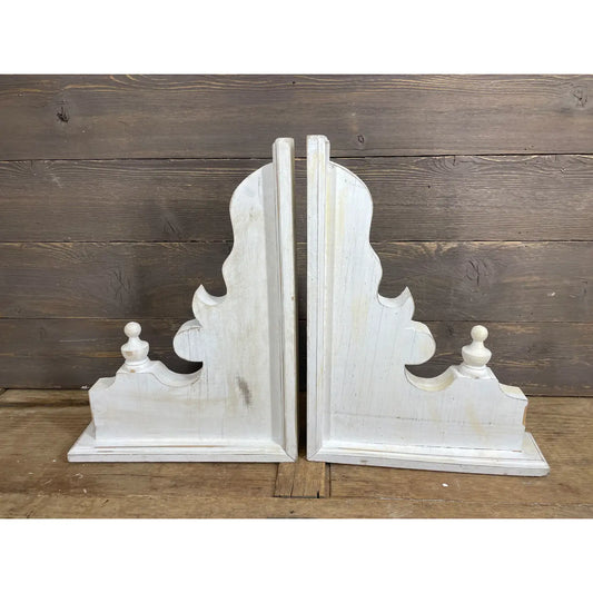 St. Croix Farmhouse Bookend-Corbel
