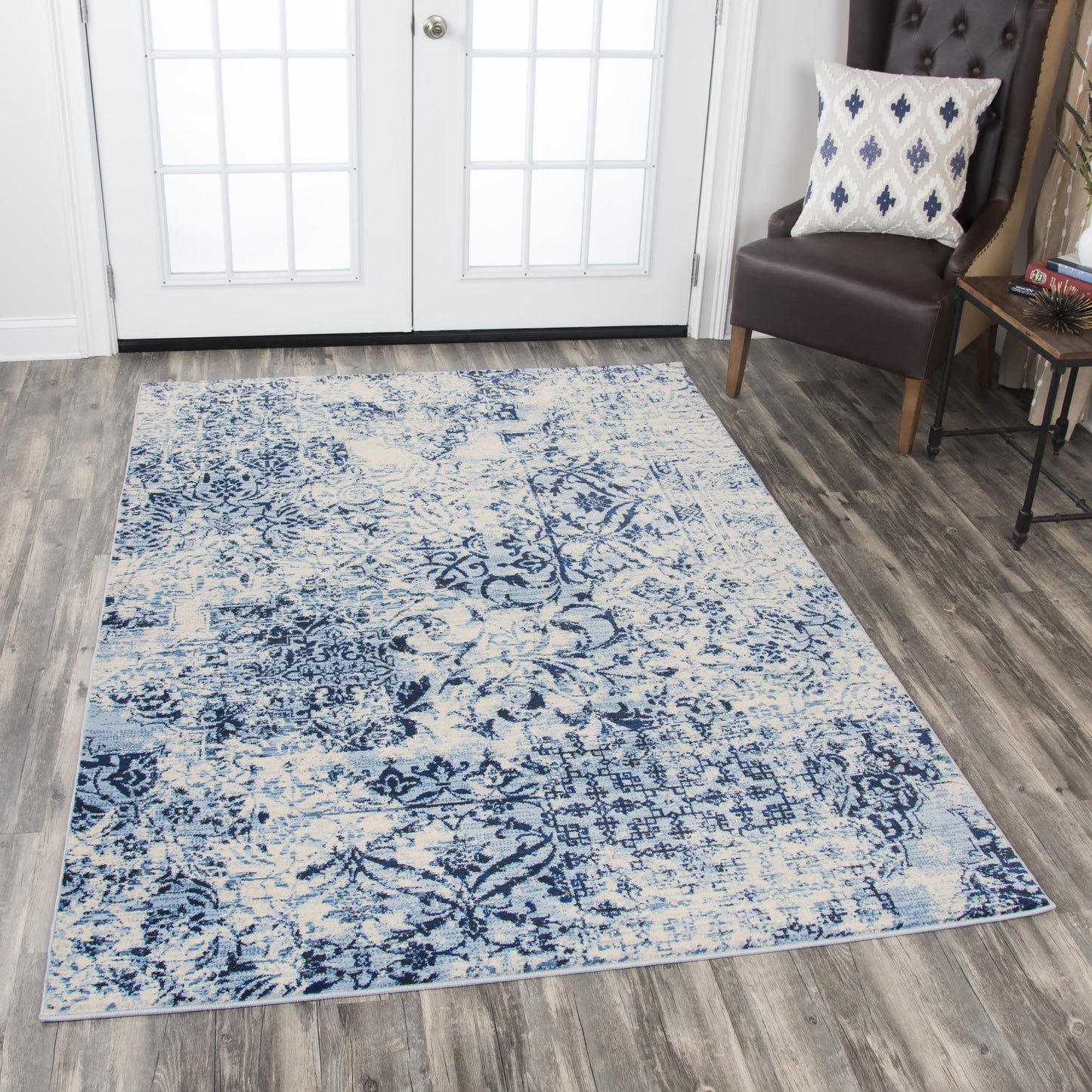 Floral Blue Distressed Rug