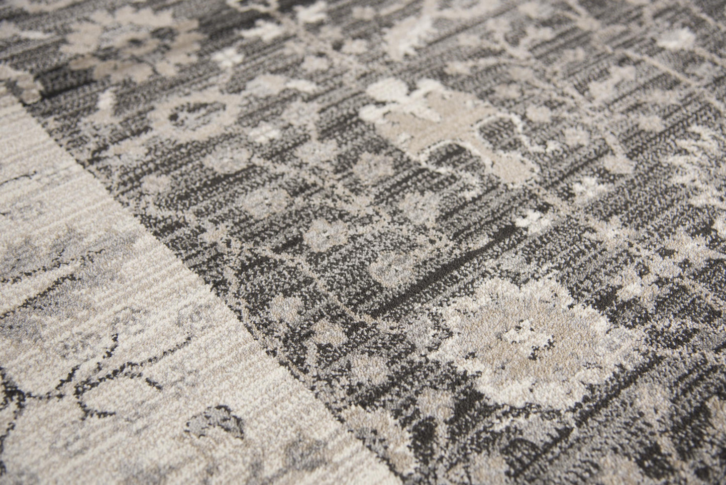 Border Gray Distressed Rug