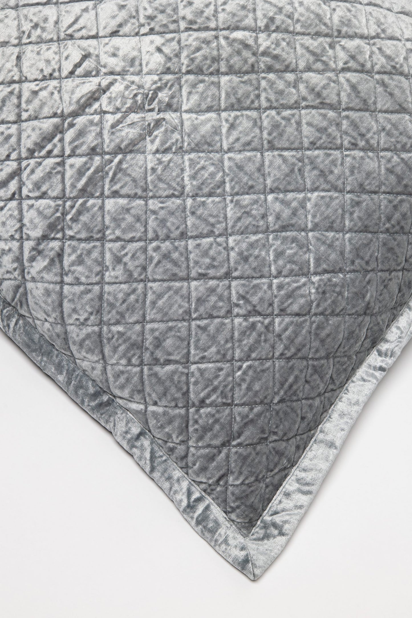 Simone Velvet Bedding