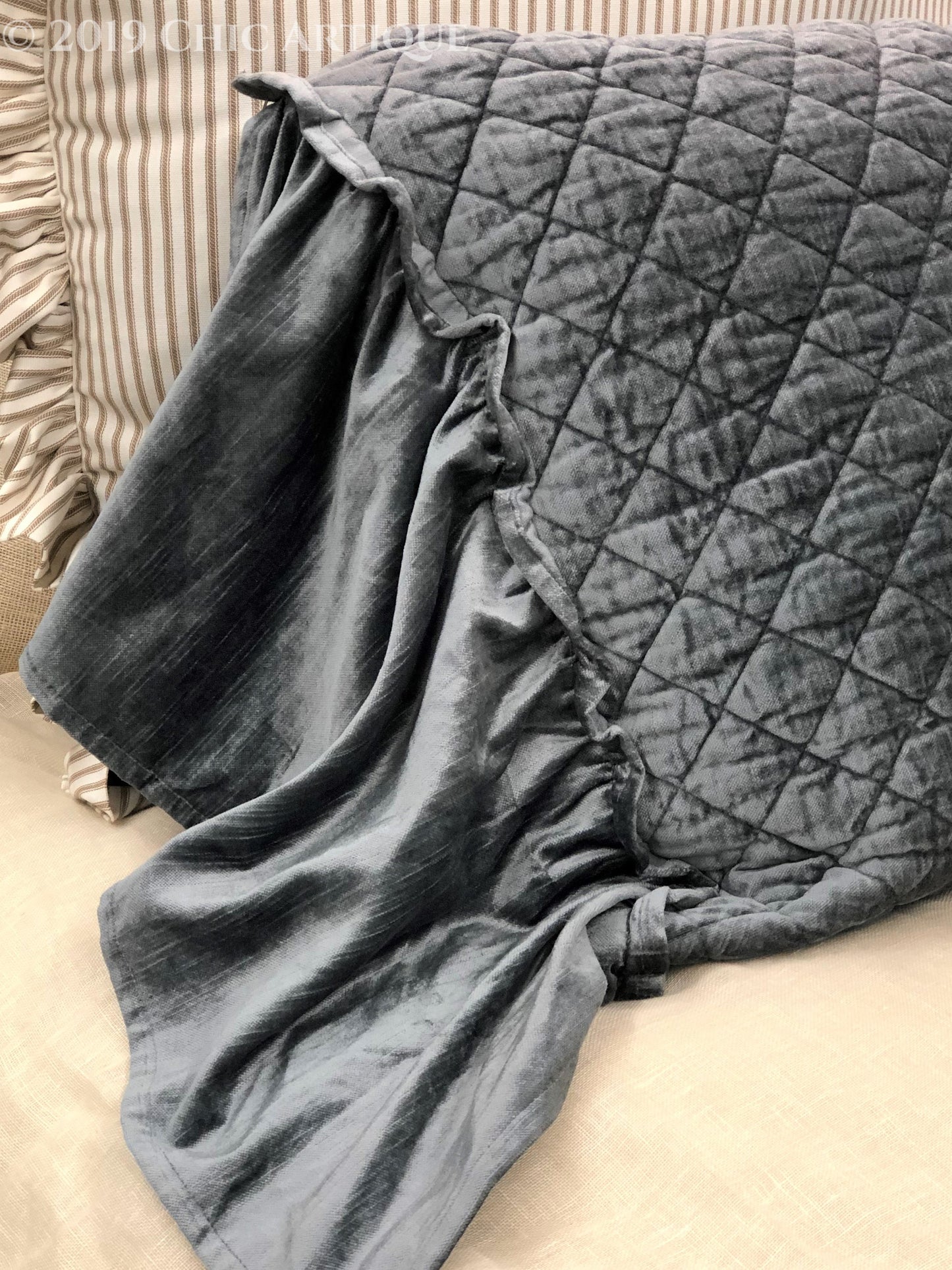 Abbey Velvet Bedding