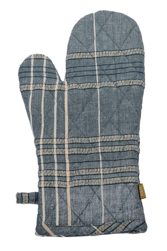 Textured Blueberry Oven Glove
